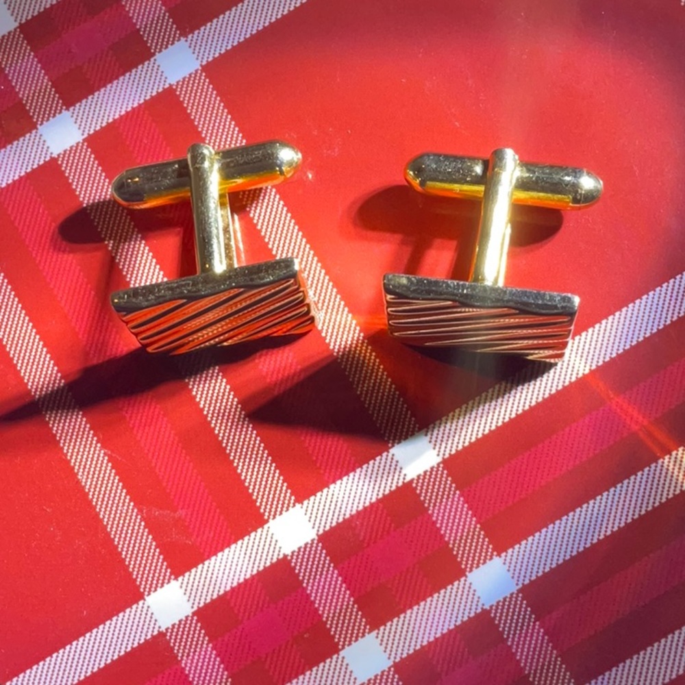 Vintage link cuffs